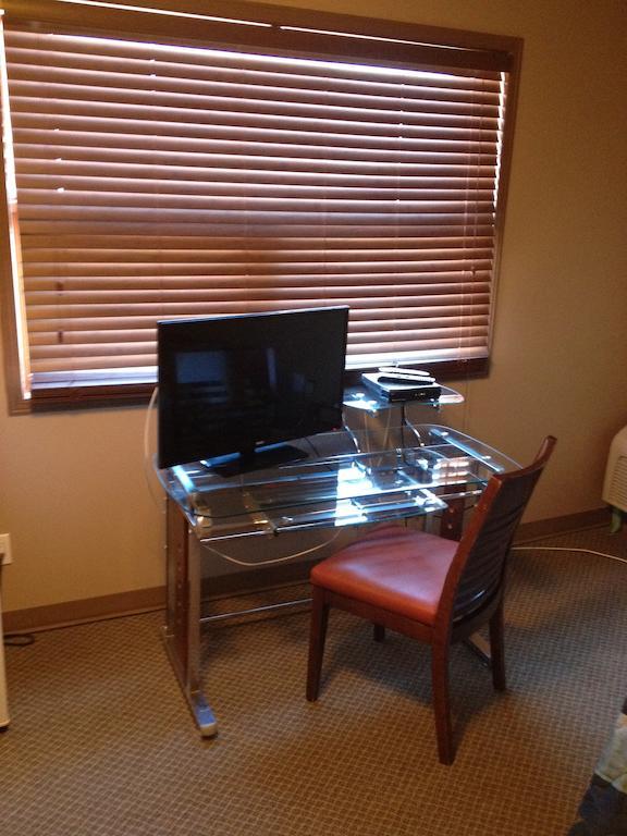 Chubby'S Bar & Motel Belle Plaine Room photo